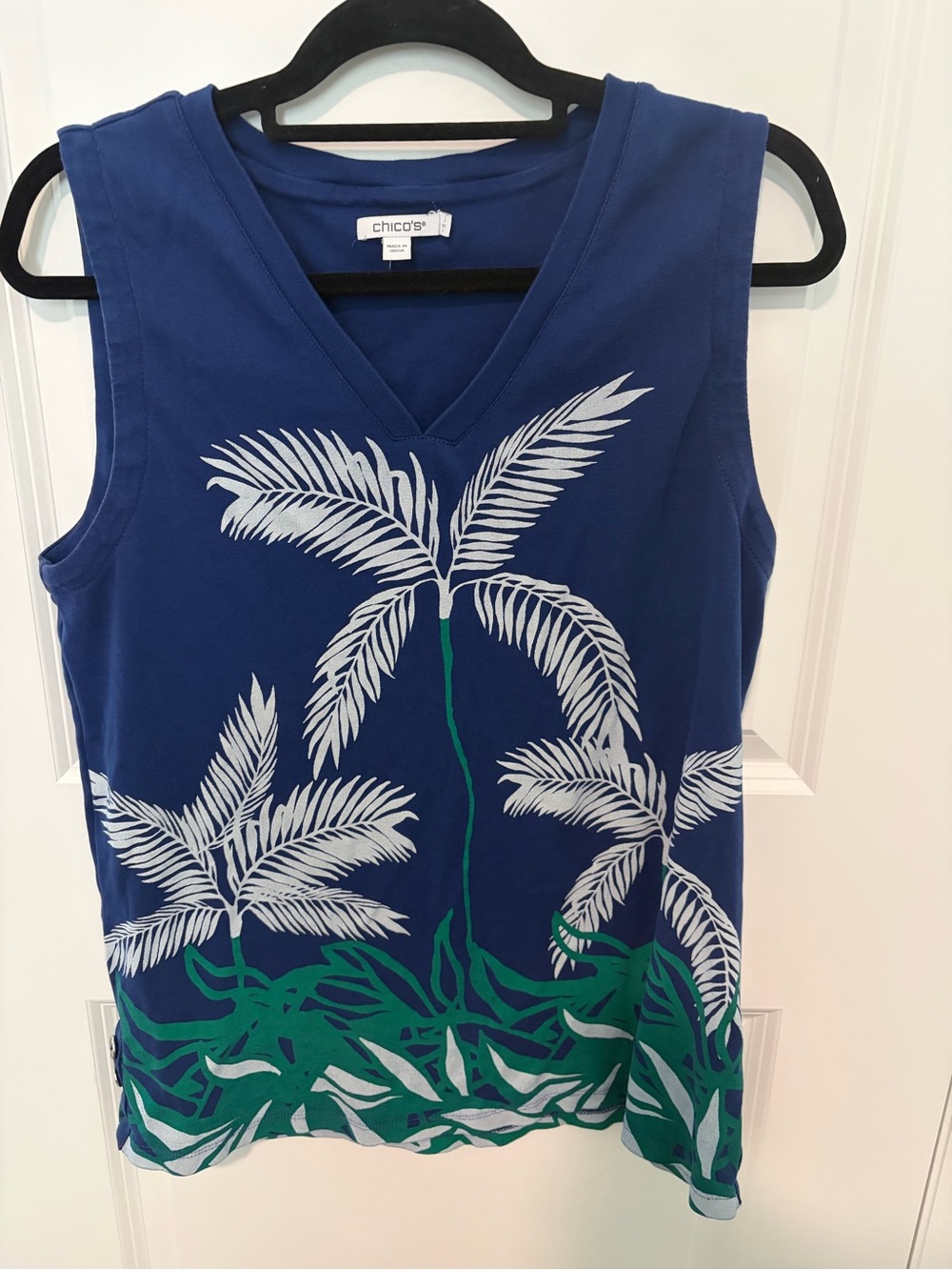 Chico's Island Sleeveless V-Neck Tank Top